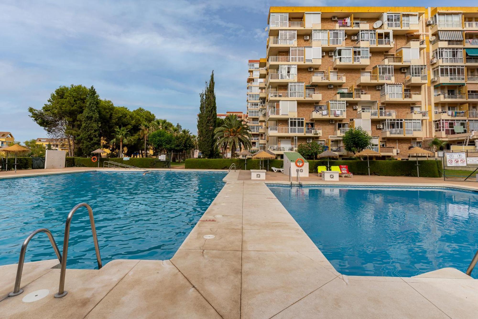 Blonzu Angola Lägenhet Benalmádena Exteriör bild