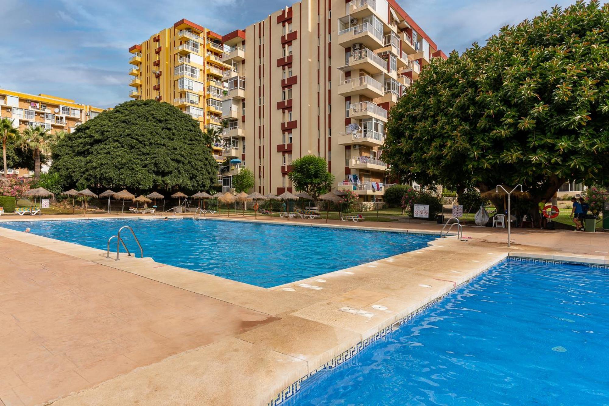 Blonzu Angola Lägenhet Benalmádena Exteriör bild