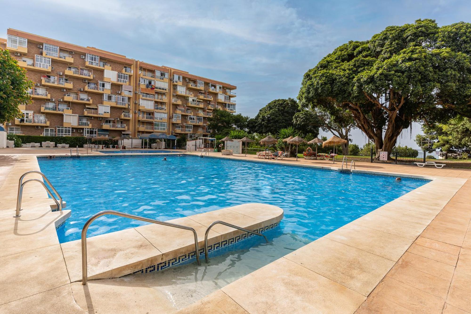 Blonzu Angola Lägenhet Benalmádena Exteriör bild